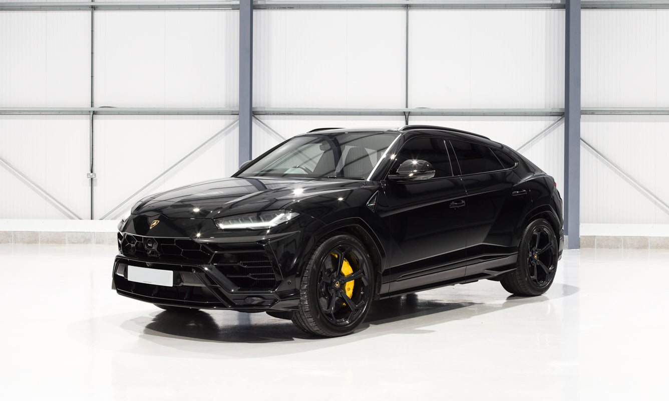 Lamborghini Urus - Black
