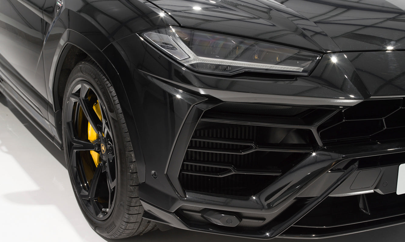 Lamborghini Urus - Black