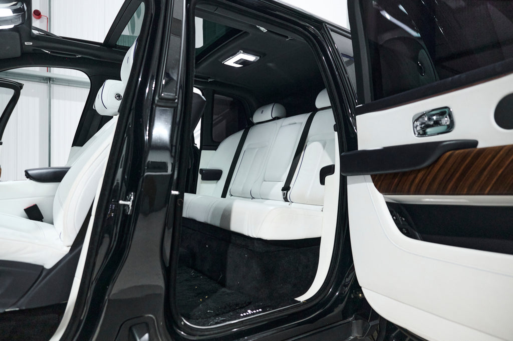 Rolls Royce Cullinan - (White Interior)