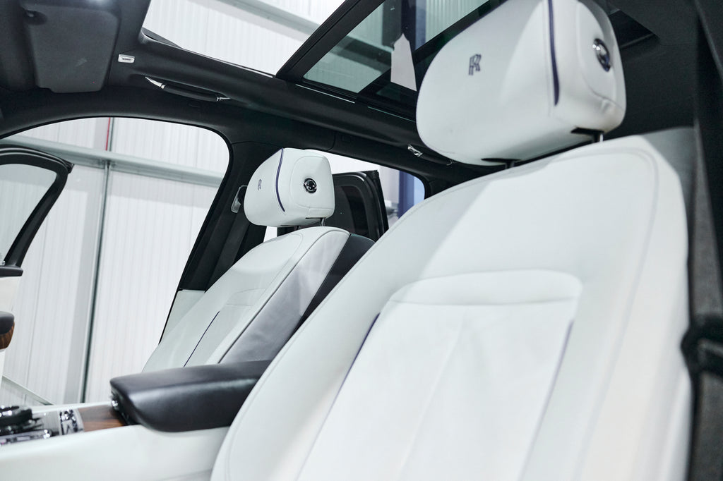 Rolls Royce Cullinan - (White Interior)