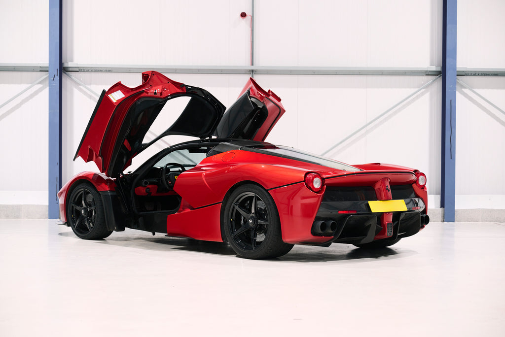 Ferrari LaFerrari - Red