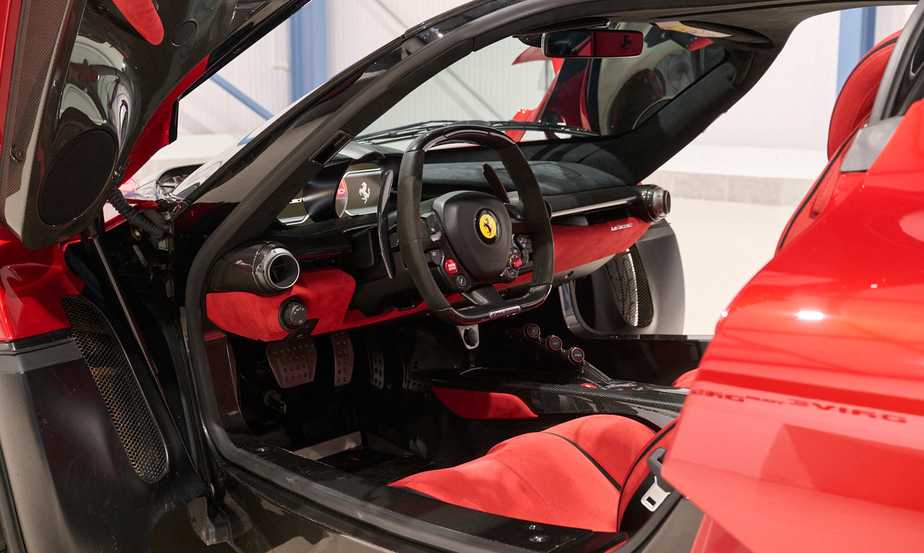 Ferrari LaFerrari - Red