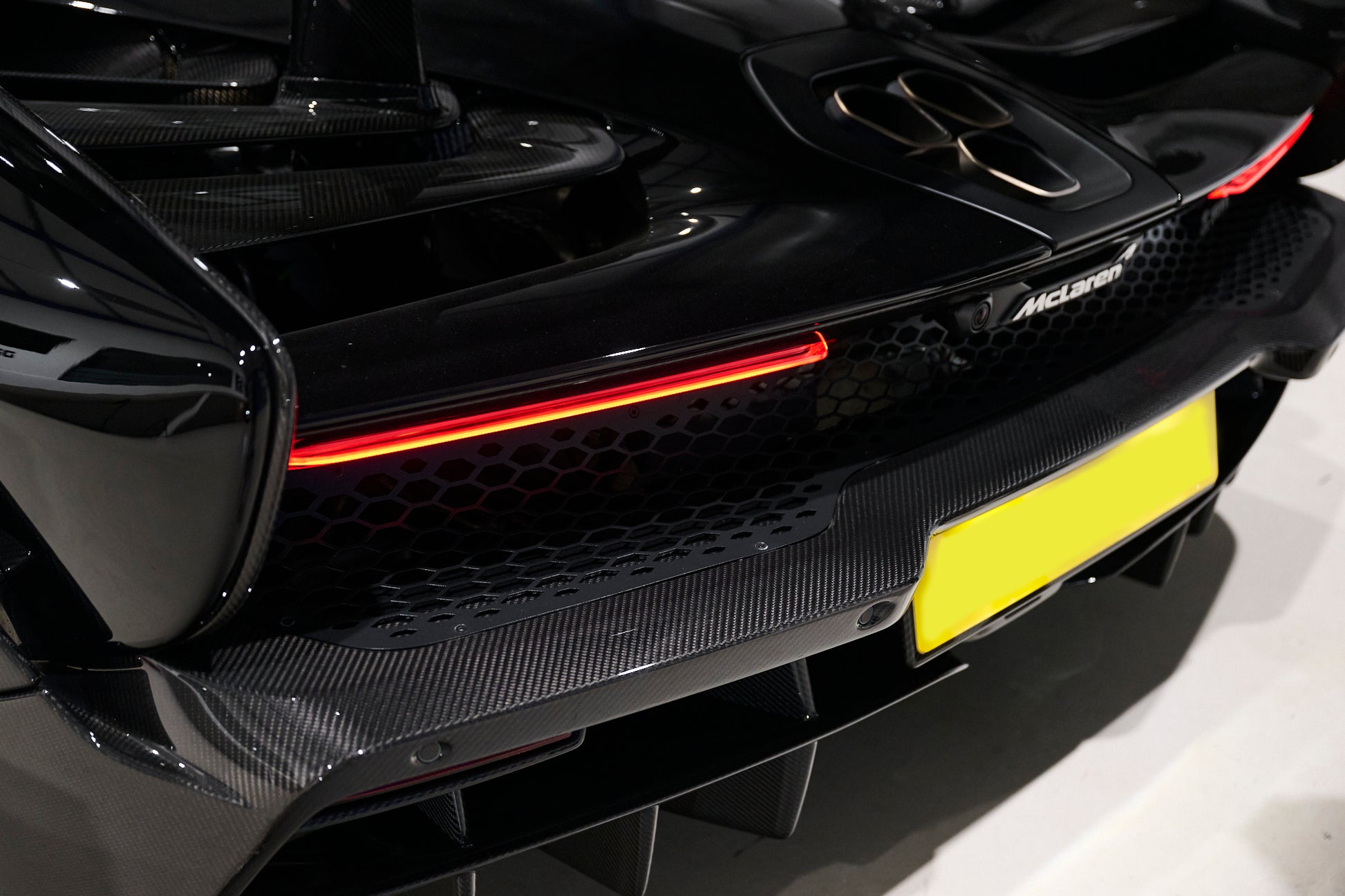 McLaren Senna - Black