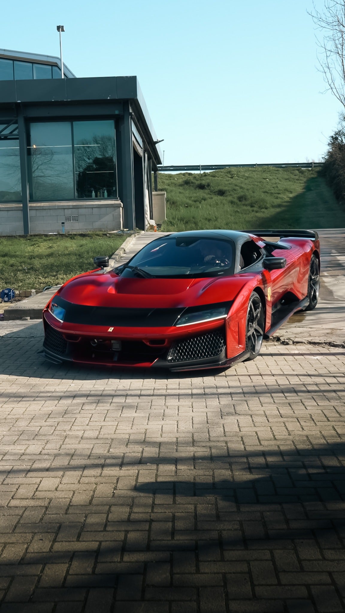 Ferrari F80 - Red
