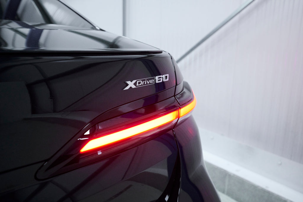BMW i7 - Black