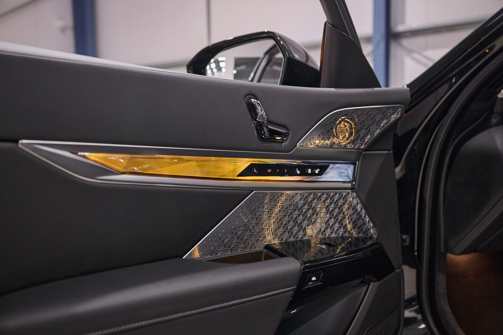 BMW i7 - Black